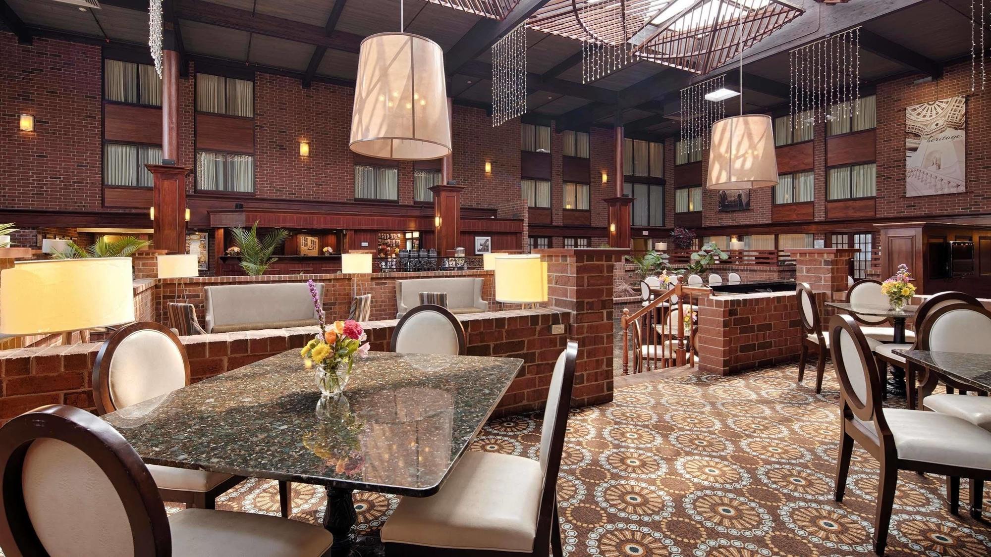 Western Premier The & Conference Center 4*