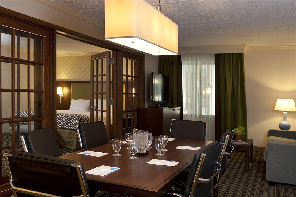 Western Premier The & Conference Center 4* Harrisburg