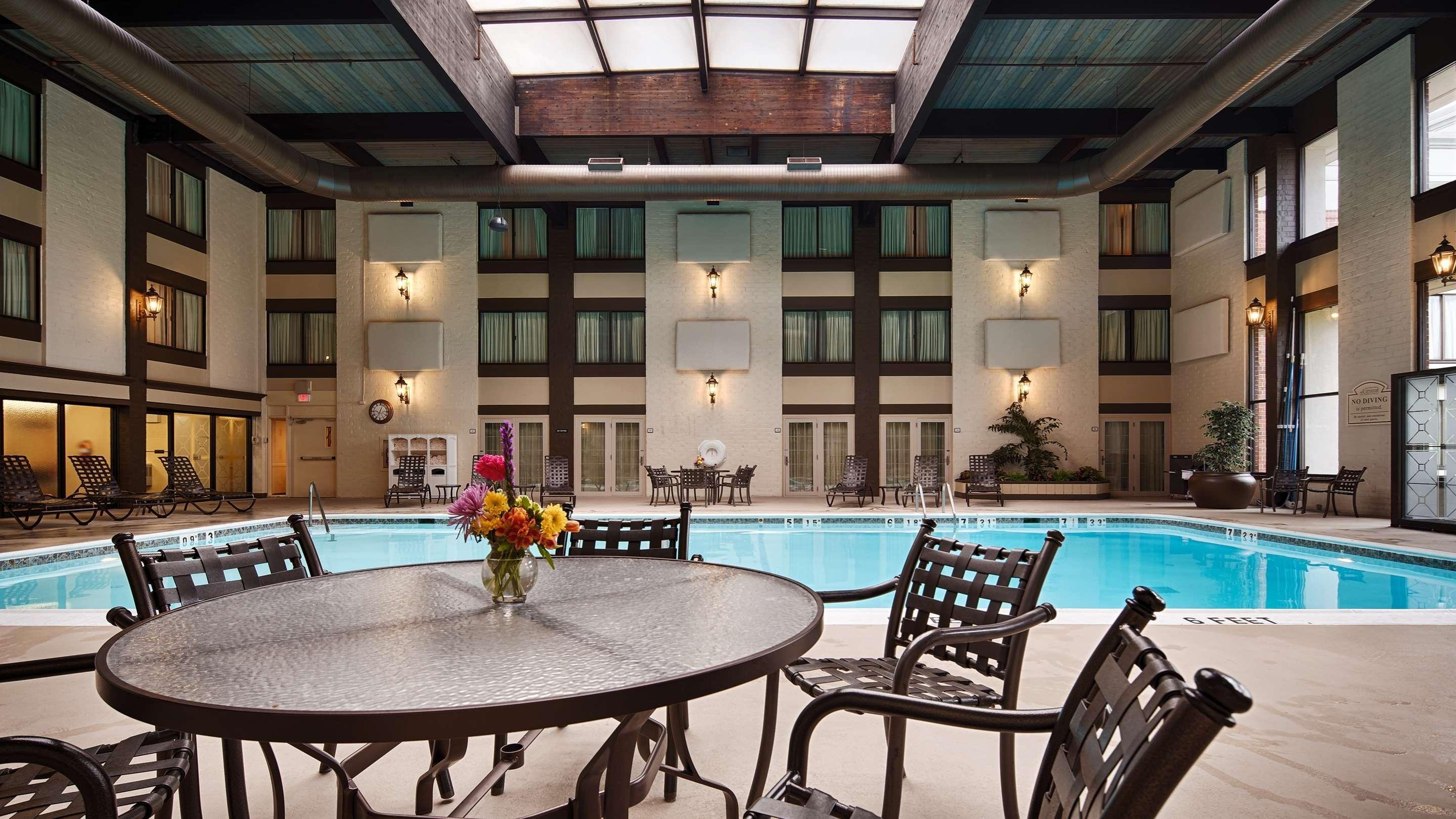 Western Premier The & Conference Center 4*