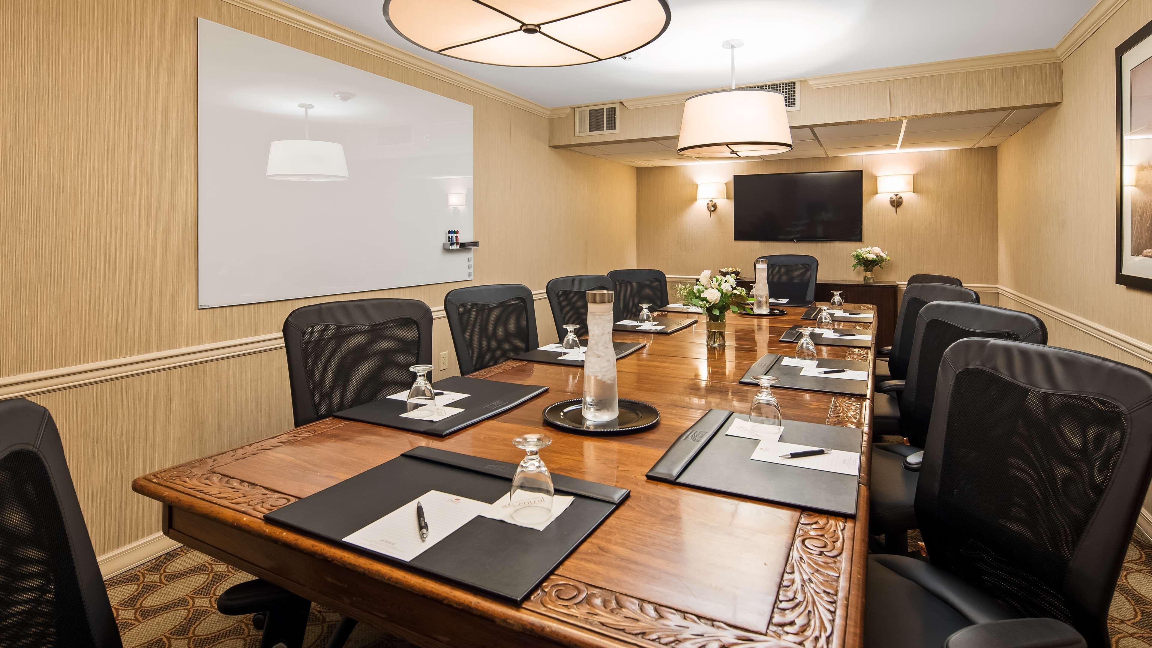 Hotel Western Premier The & Conference Center