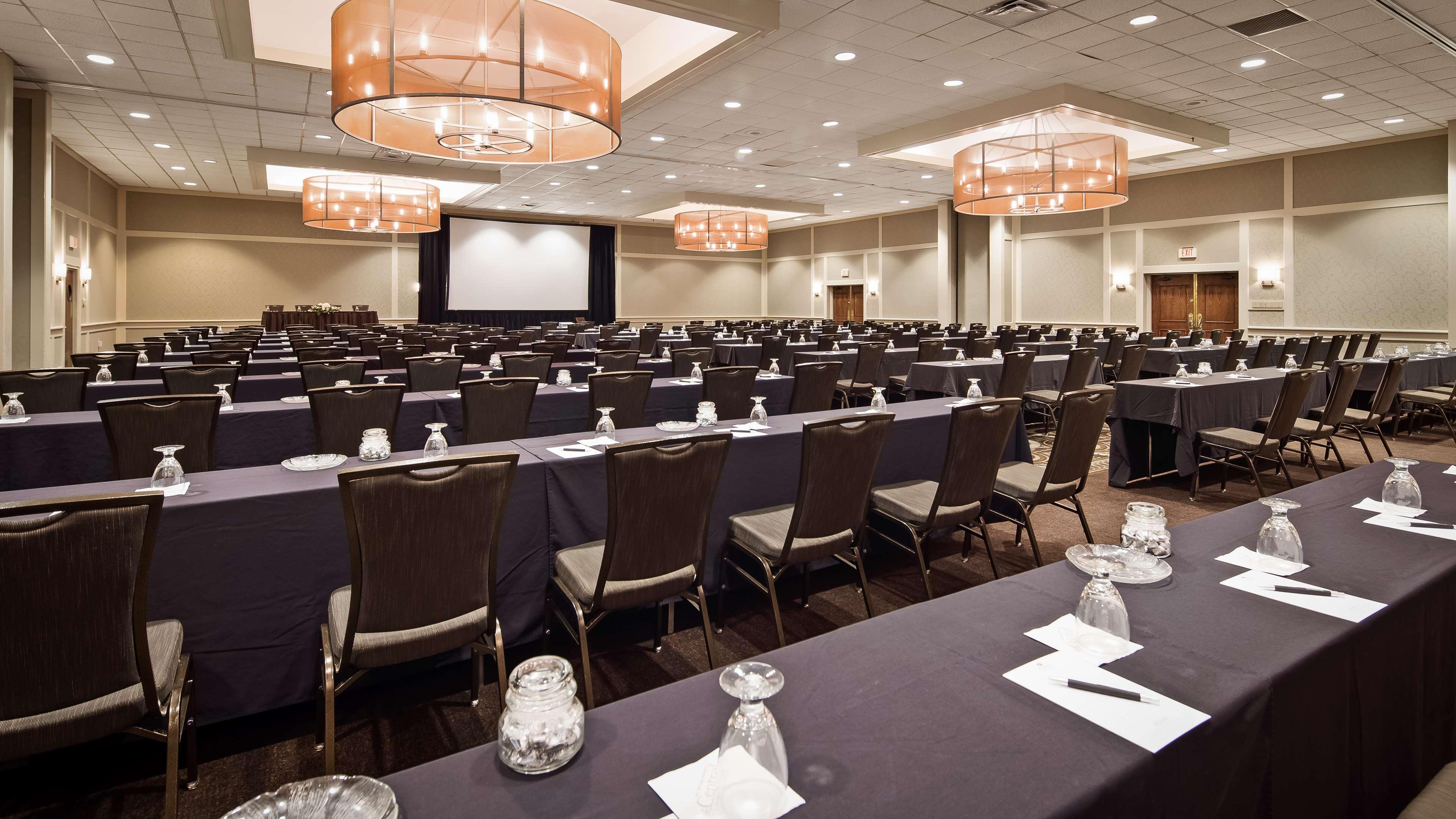 Hotel Western Premier The & Conference Center 4*