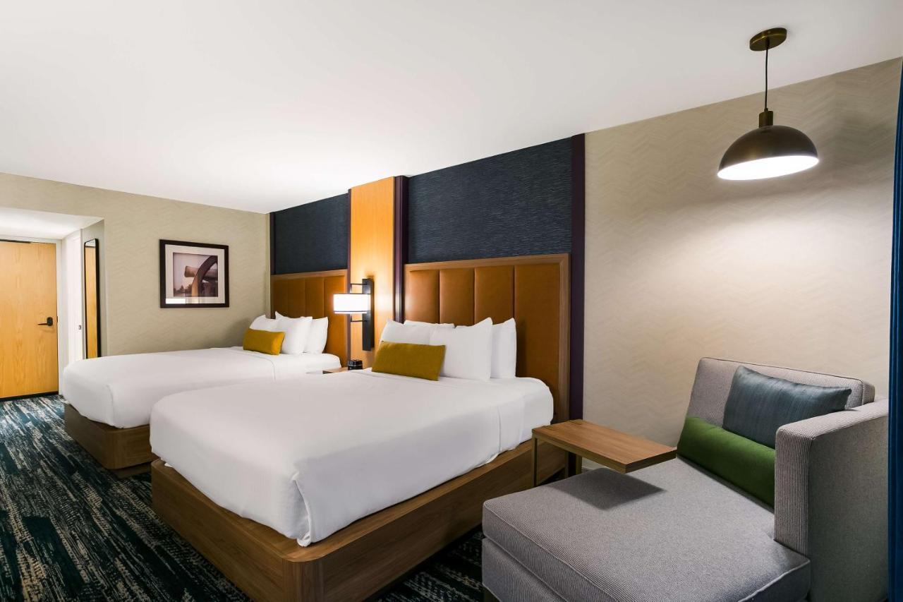 Western Premier The & Conference Center Hotel