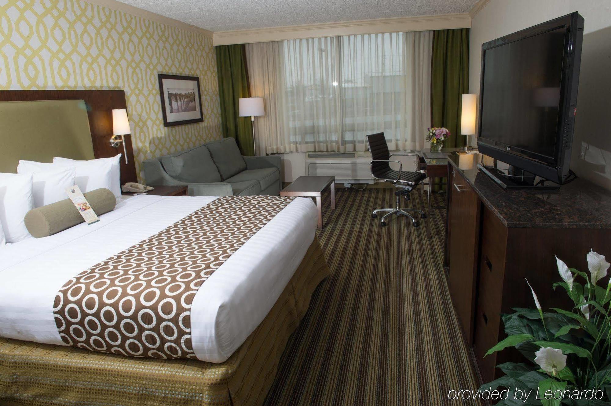Western Premier The & Conference Center 4*
